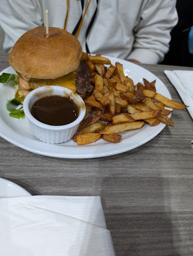 Photo of The Tipsy Fox Pub & Grill - Owen Sound - 640 10th St W, Owen Sound, ON N4K 3R9